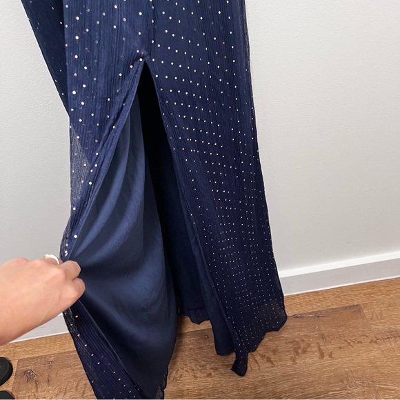 BALTIC BORN Grace Navy Sparkle Gown. Size M - Picture 11 of 16